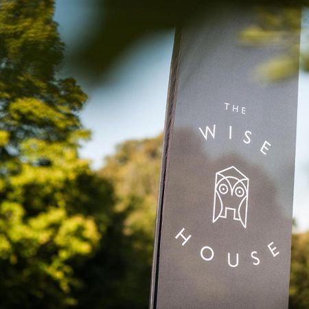 Отель The Wise House Hastiere-par-dela Экстерьер фото